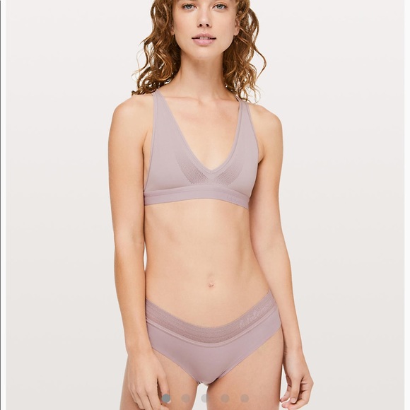 lululemon athletica Other - Lululemon A little bit closer bralette NWT SMALL